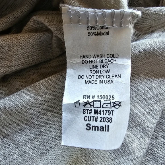 Emory Park Chaos Born Free Distressed Short Sleeve Graphic TShirt - Picture 14 of 17